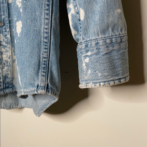 Vintage Gap soft denim button up - Picture 4 of 11